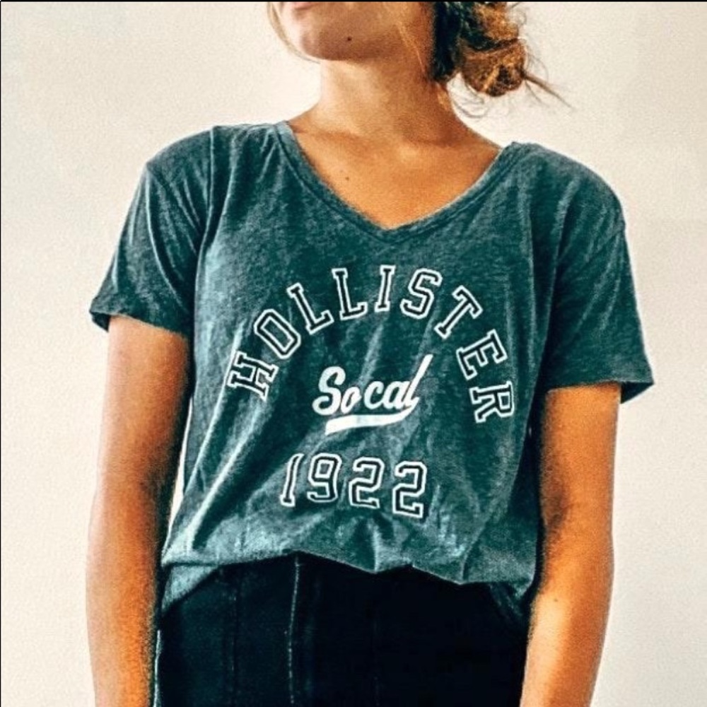 Hollister Baseball Tee